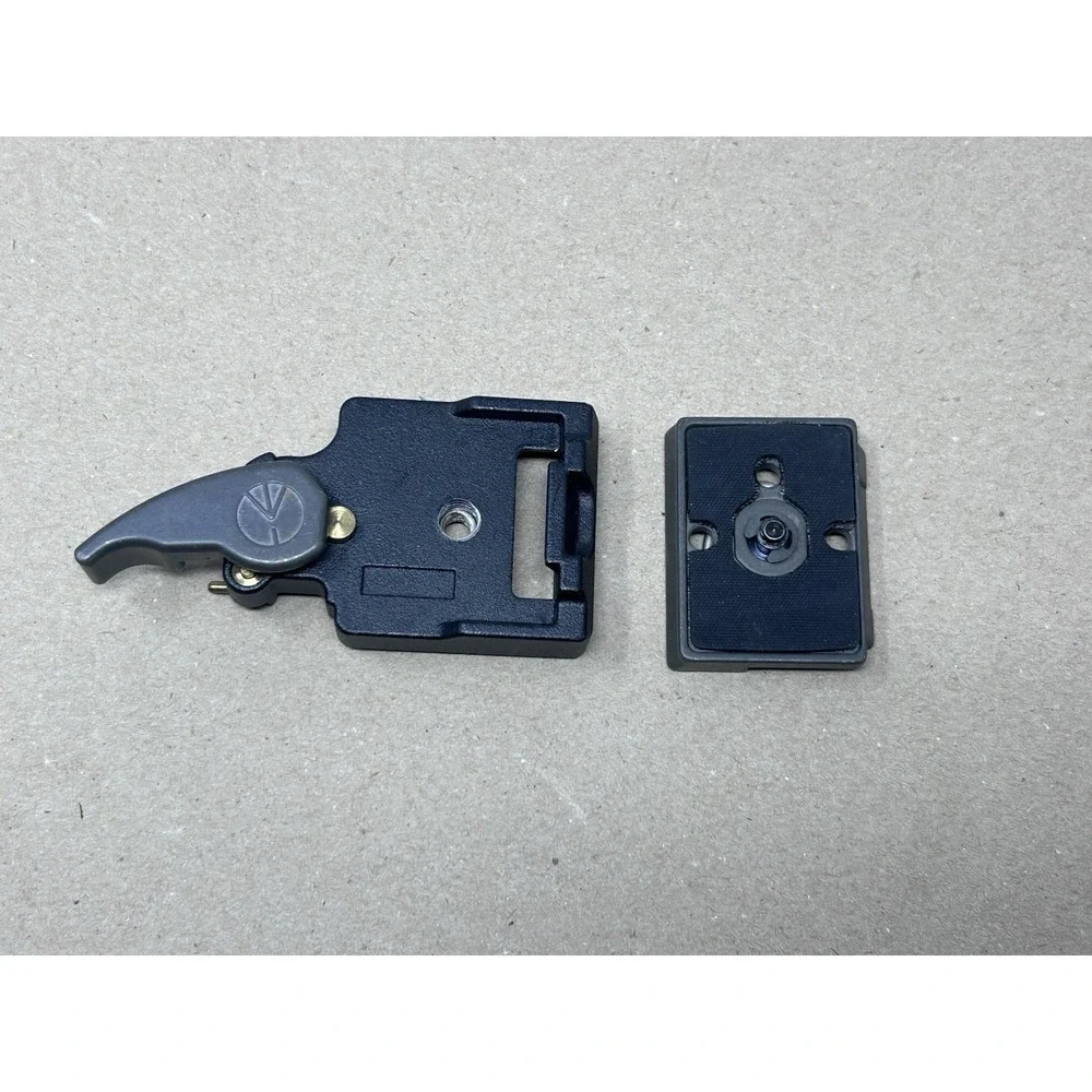 Manfrotto 323 RC2 System Quick Release Adapter with Plate